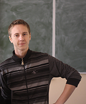 Владимир Белев